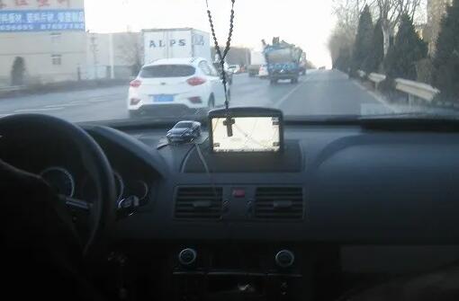 遇到翻车应该怎么办呢?如何在紧急情况下自救?