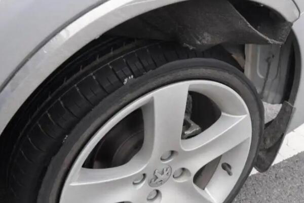 道路救援f服务内容是什么?什么情况下需要寻求道路救援服务?