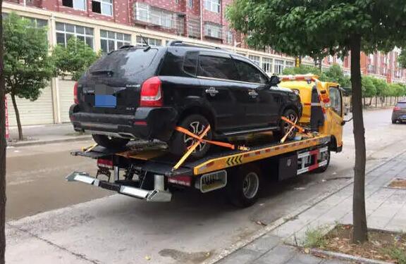 如何选择靠谱的道路救援服务?要注意什么?