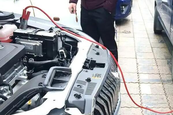 汽车亏电怎么搭电?几个搭电顺序必须要掌握