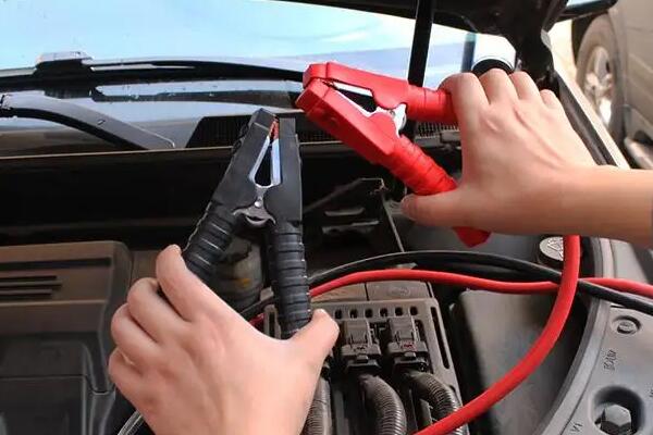 车搭电后要开多长时间?搭电多久能充满电?